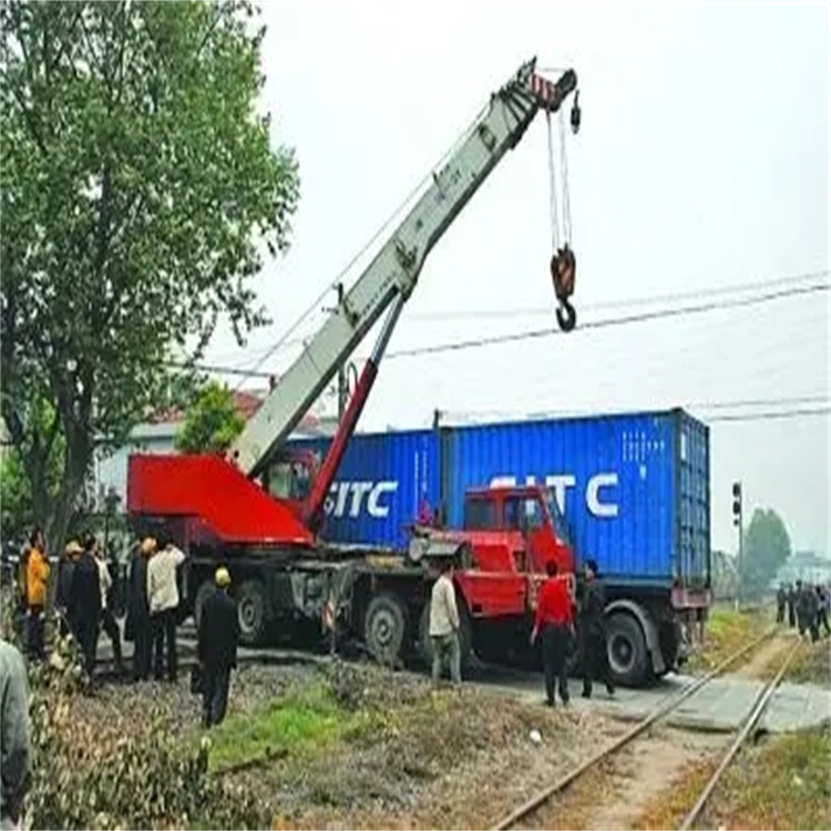 湖口县如何快速找到附近的吊车救援公司